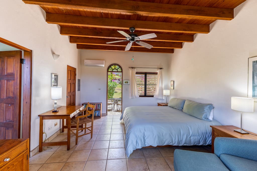 Luxury-4-Bedroom-Villa-Virgin-gorda-Villa-BellaMare-Bedroom3