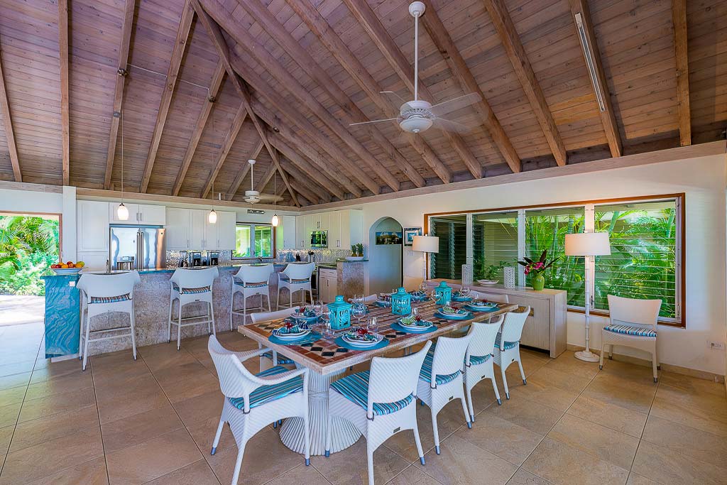 Luxury-5-Bedroom-Villa-Virgin-gorda-Villa-Beach-Comber-Villa-dining