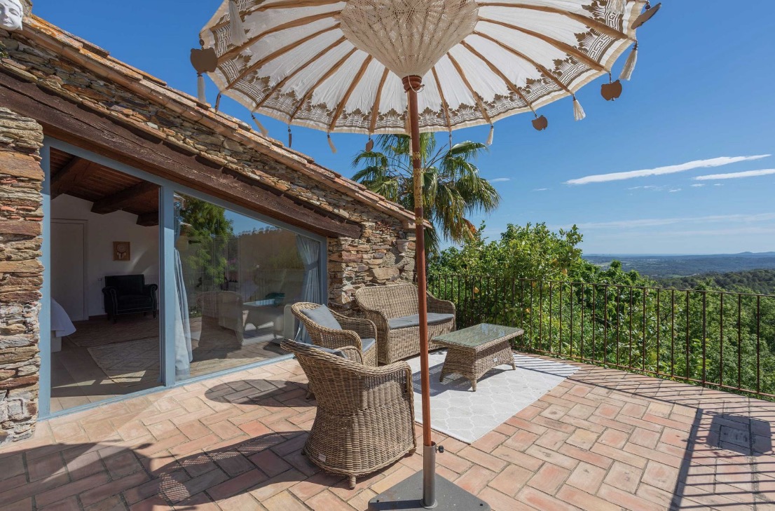 Luxury-Villa-Living-Can-Font-de-Montanya-Spain-14