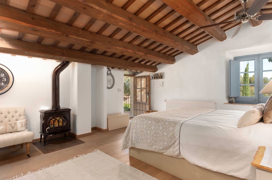 Luxury-Villa-Living-Can-Font-de-Montanya-Spain-16