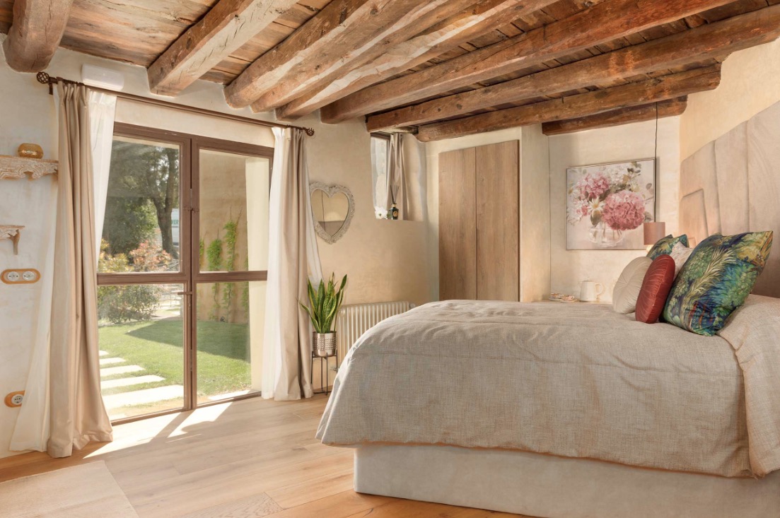 Luxury-Villa-Living-Can-Font-de-Montanya-Spain-18