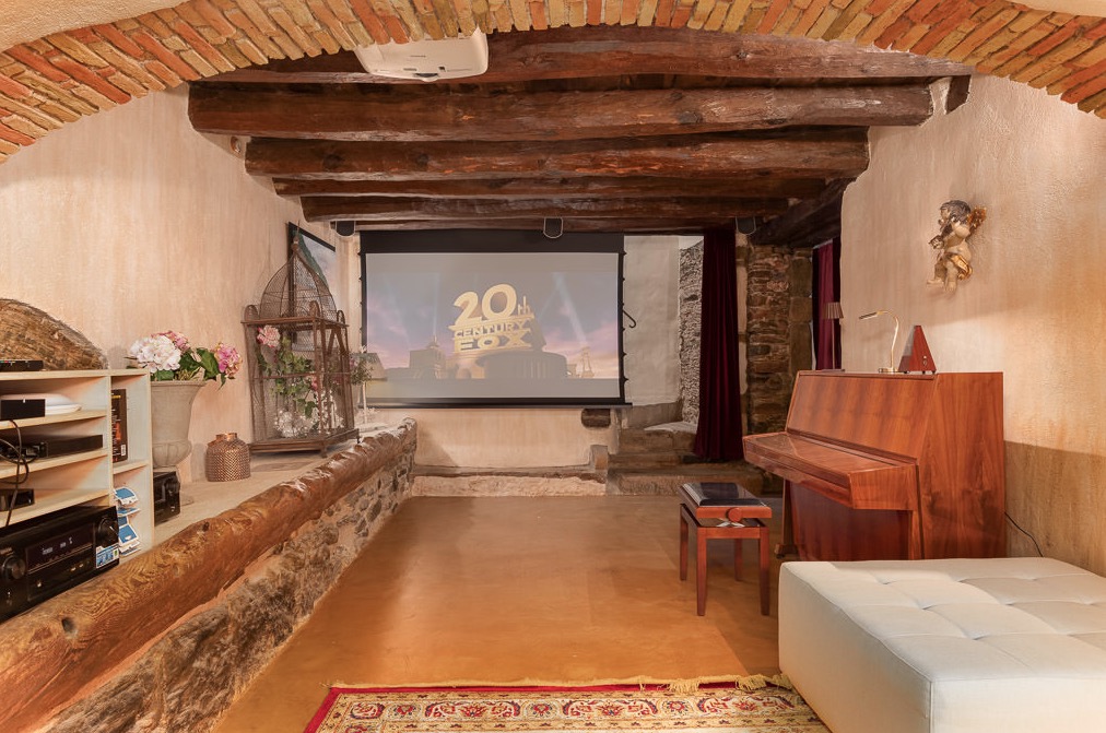 Luxury-Villa-Living-Can-Font-de-Montanya-Spain-3