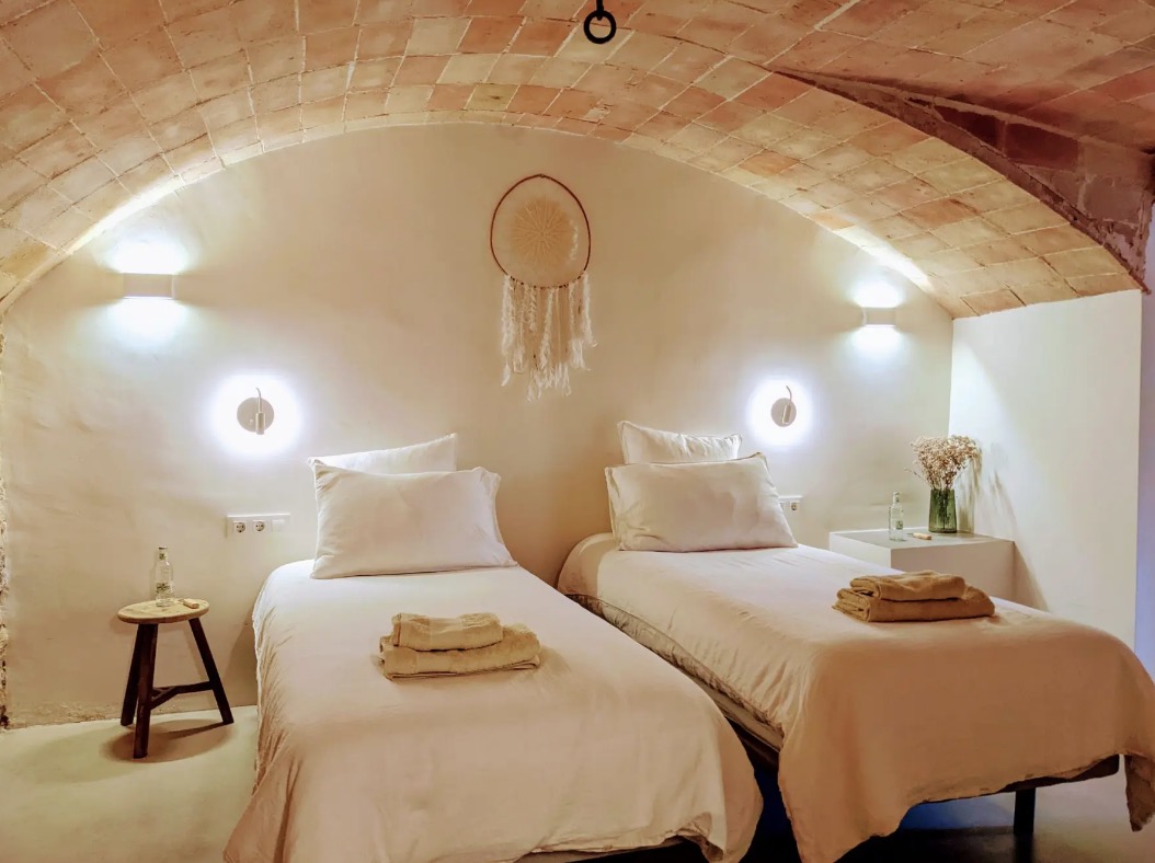 Luxury-Villa-Living-Mas-Oms-Spain-4 Luxury-Villa-Living-Mas-Oms-Spain-4