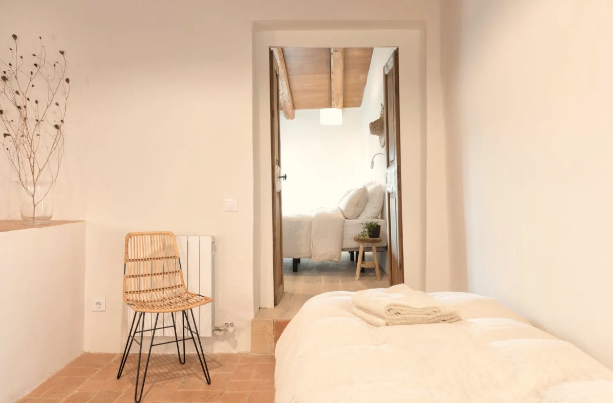 Luxury-Villa-Living-Mas-Oms-Spain-8 Luxury-Villa-Living-Mas-Oms-Spain-8