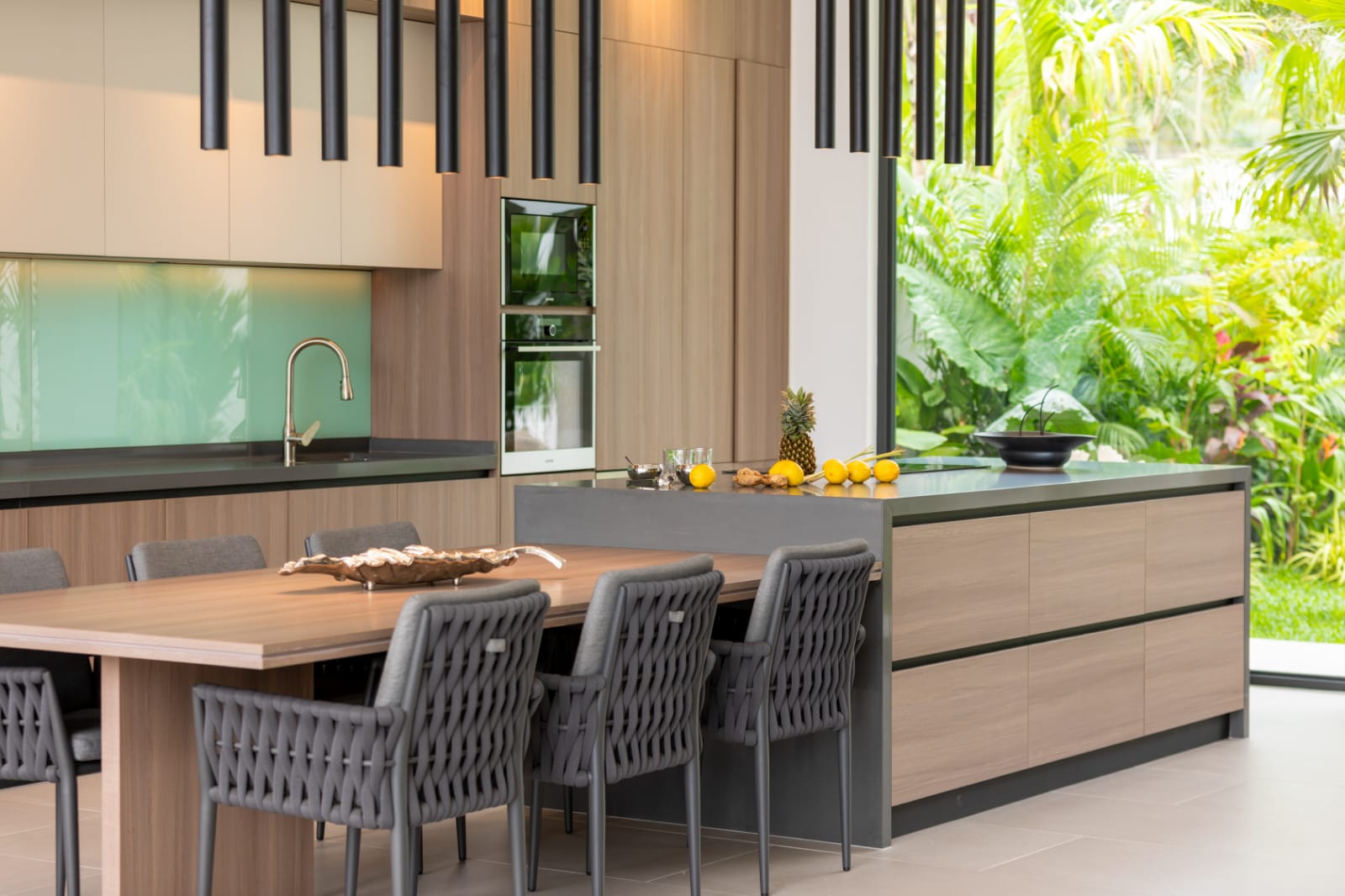 Luxury-Villa-Living-Villa-Kanok-Krabi-Thailand-8