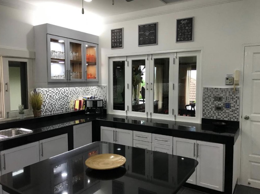 Luxury-Villa-Living-Villa-Sonthi-Phuket-Thailand-17