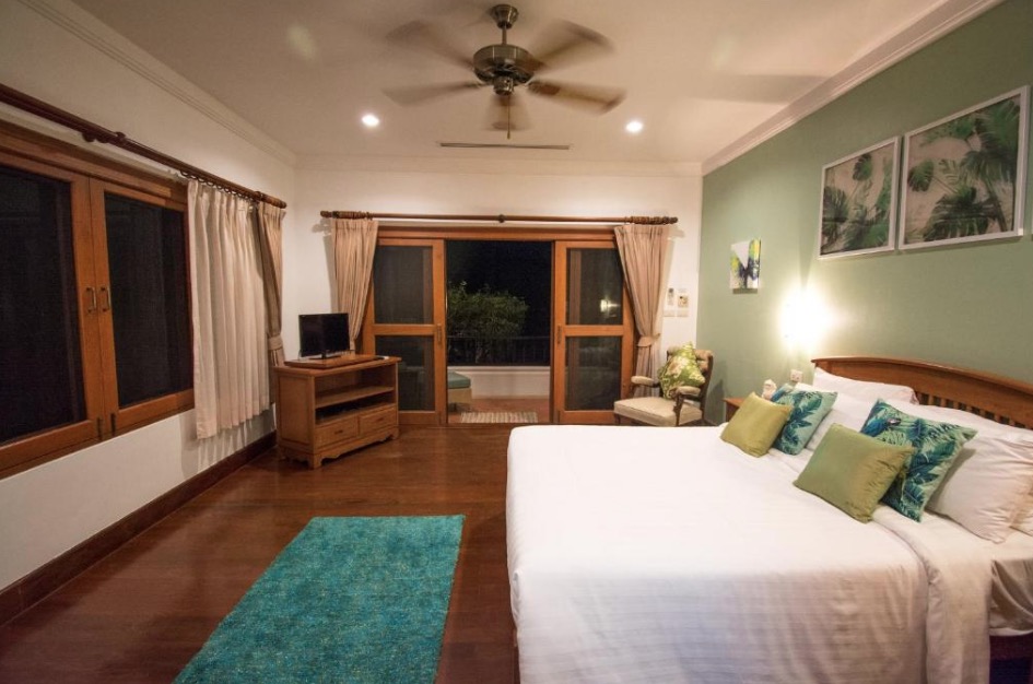 Luxury-Villa-Living-Villa-Sonthi-Phuket-Thailand-4