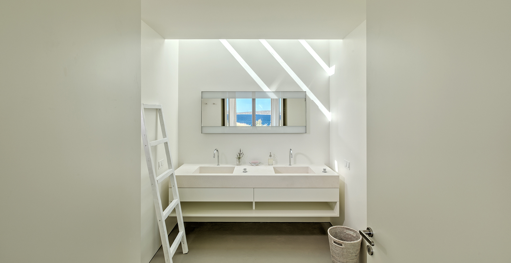 Luxury-Villa-in-Paros-LVL-Villa-Praxis-17-1 Luxury-Villa-in-Paros-LVL-Villa-Praxis-17-1