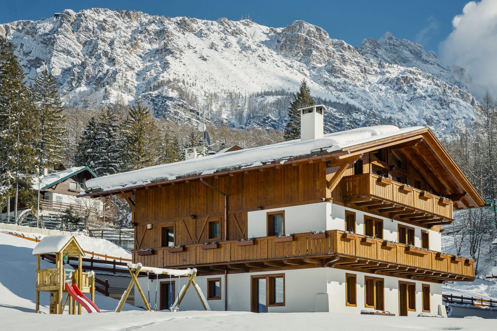 Luxury_Villa_Living_Chalet_Dolomites_Cortina_d’Ampezzo_Italy25