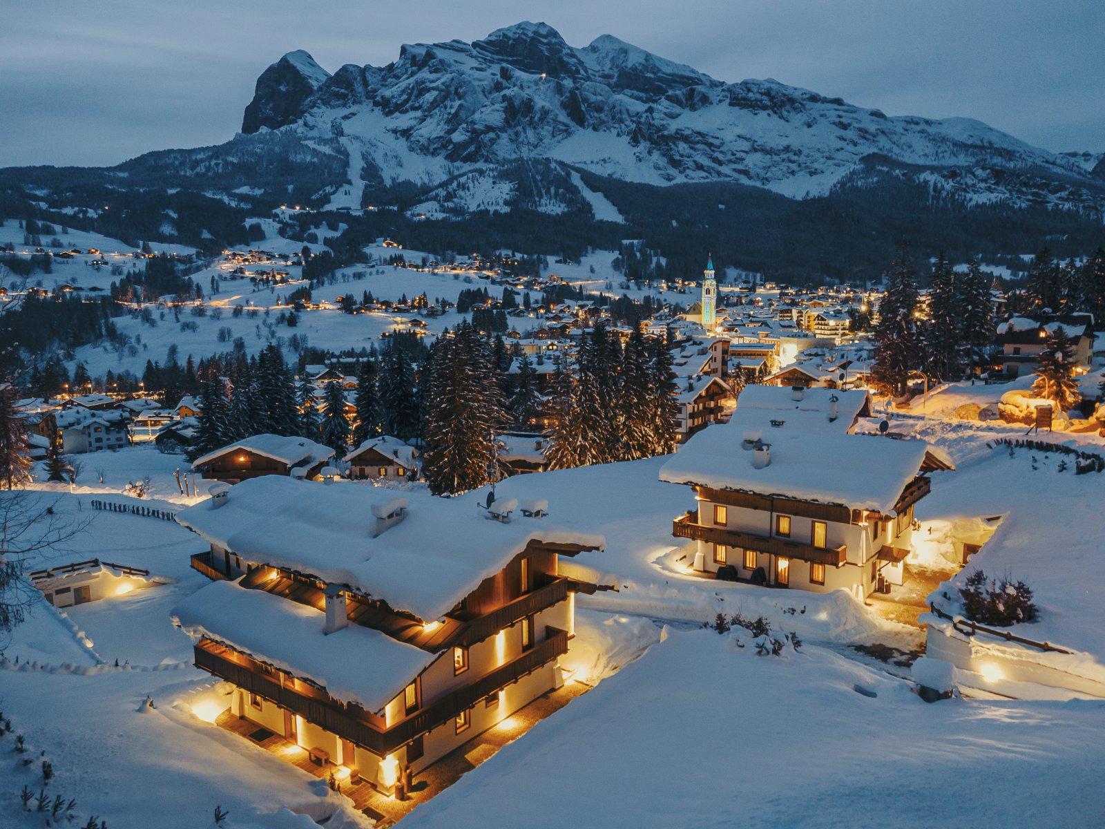 Luxury_Villa_Living_Chalet_Dolomites_Cortina_d’Ampezzo_Italy27