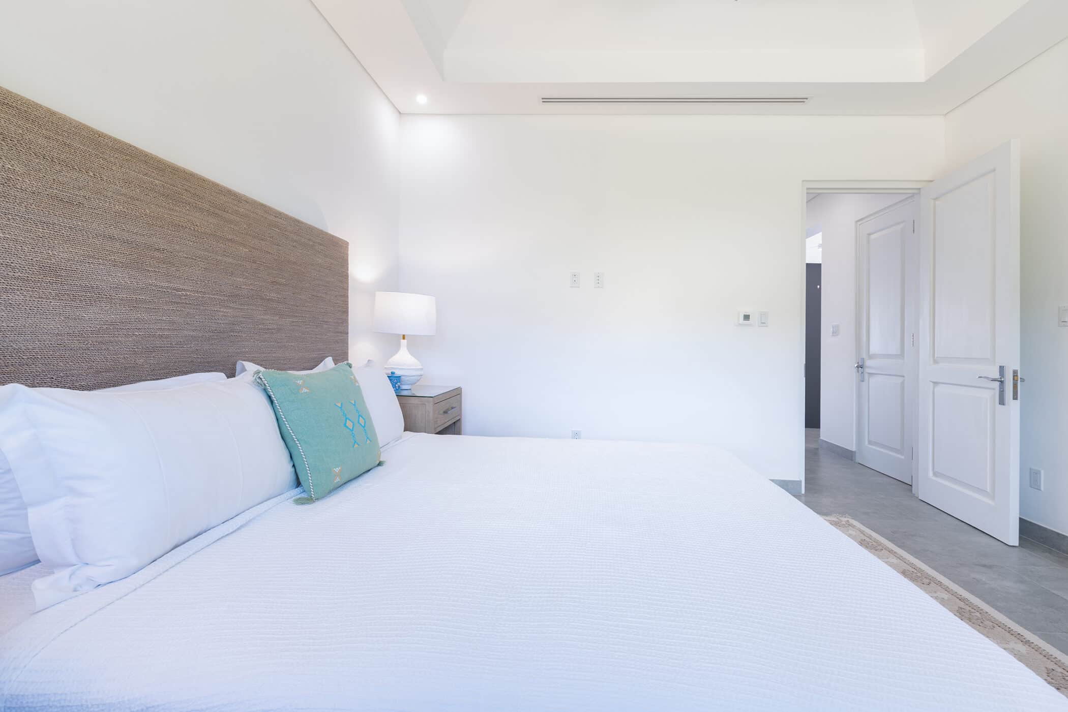 Luxury_Villa_Living_The_Fairways_Barbados10