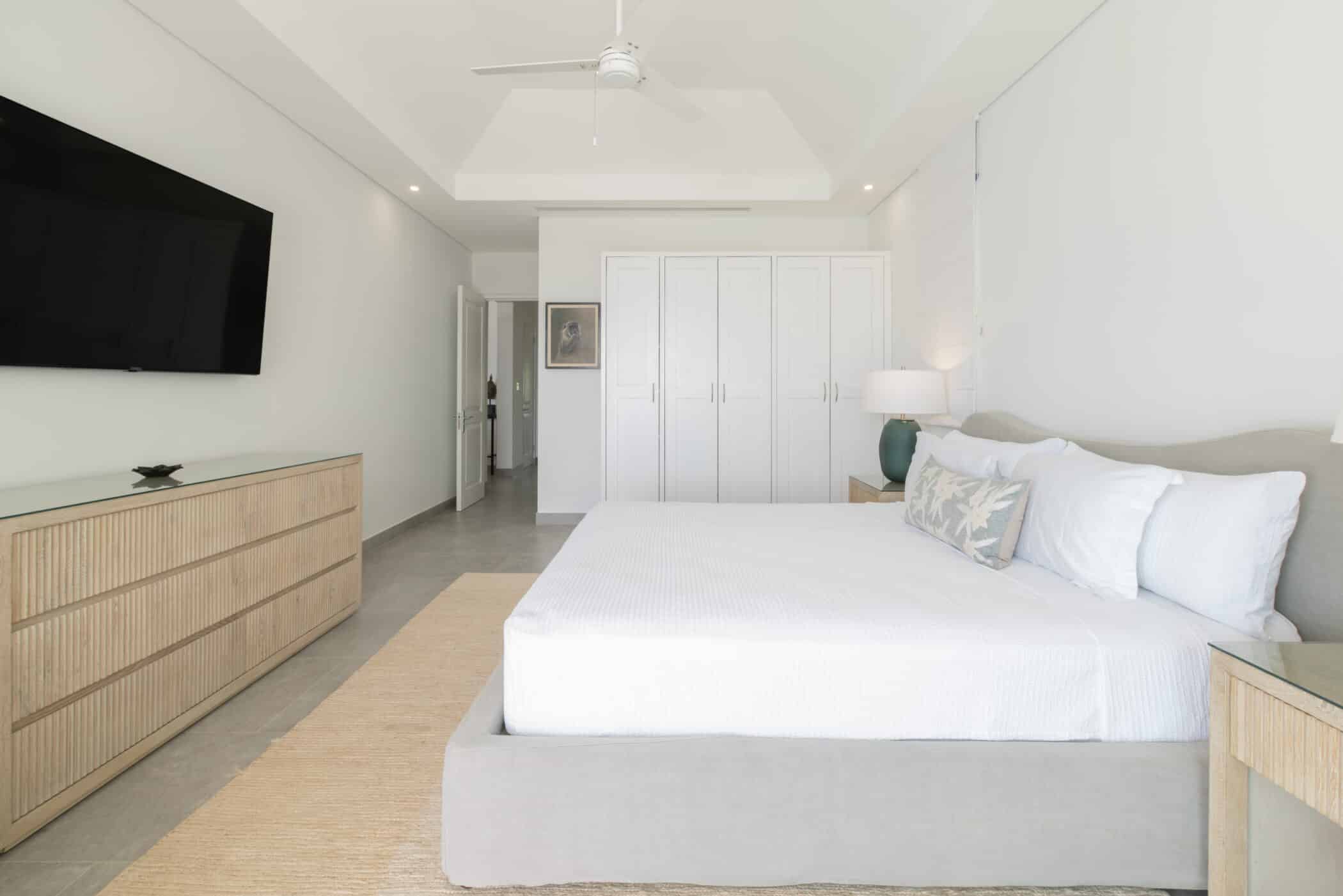 Luxury_Villa_Living_The_Fairways_Barbados16