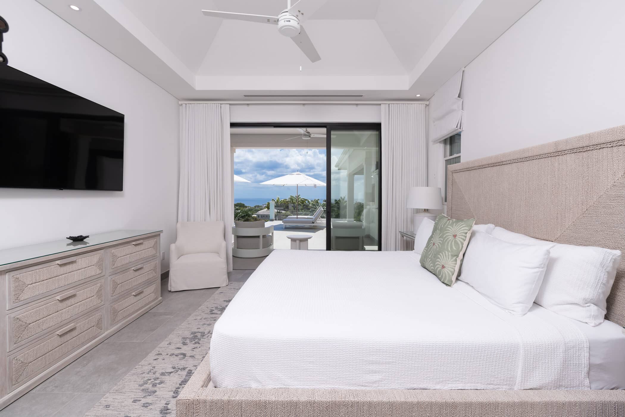 Luxury_Villa_Living_The_Fairways_Barbados21