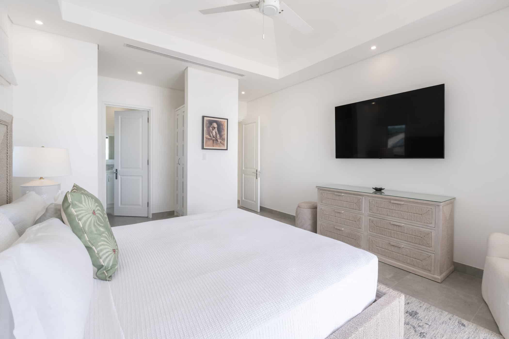 Luxury_Villa_Living_The_Fairways_Barbados23