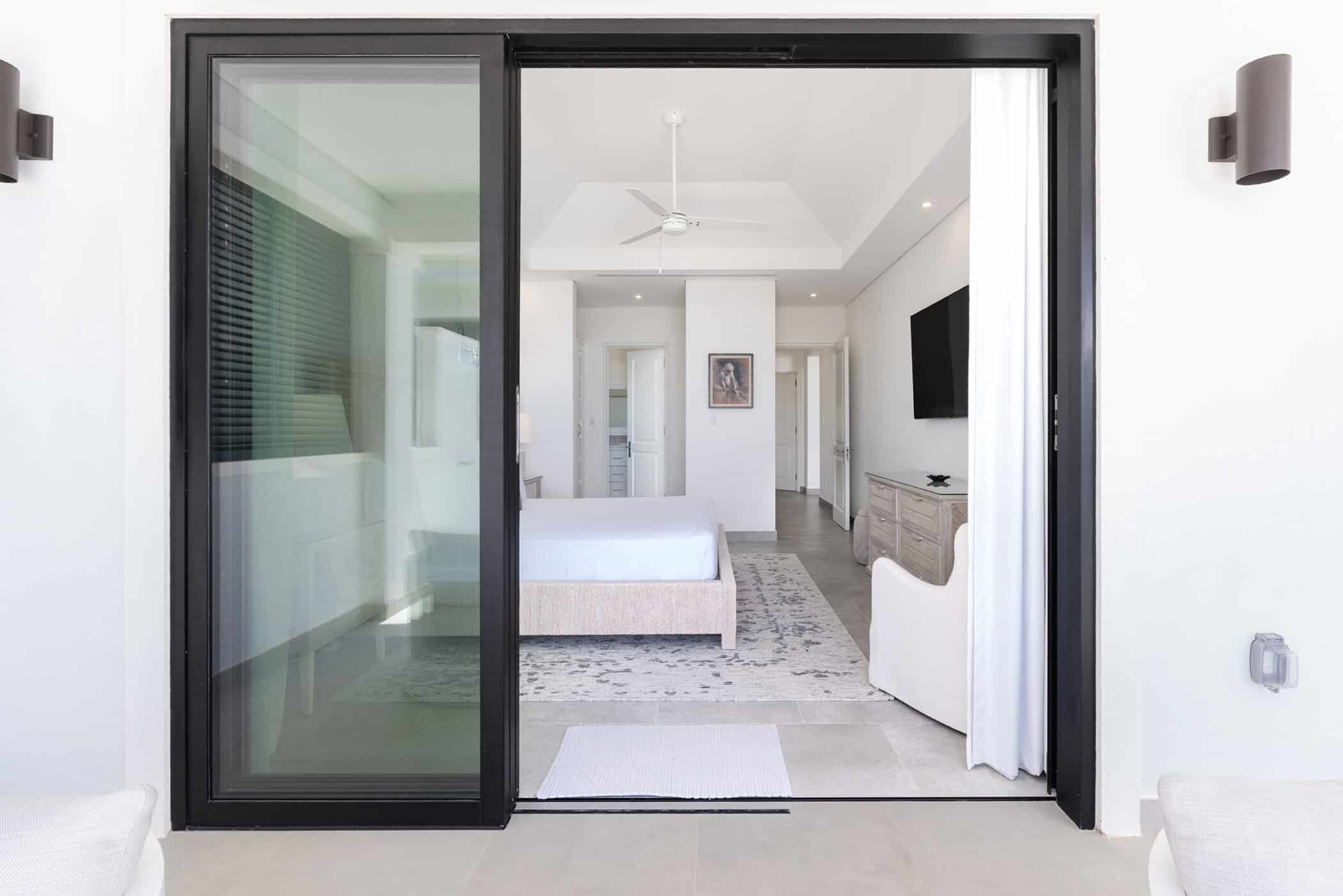 Luxury_Villa_Living_The_Fairways_Barbados25