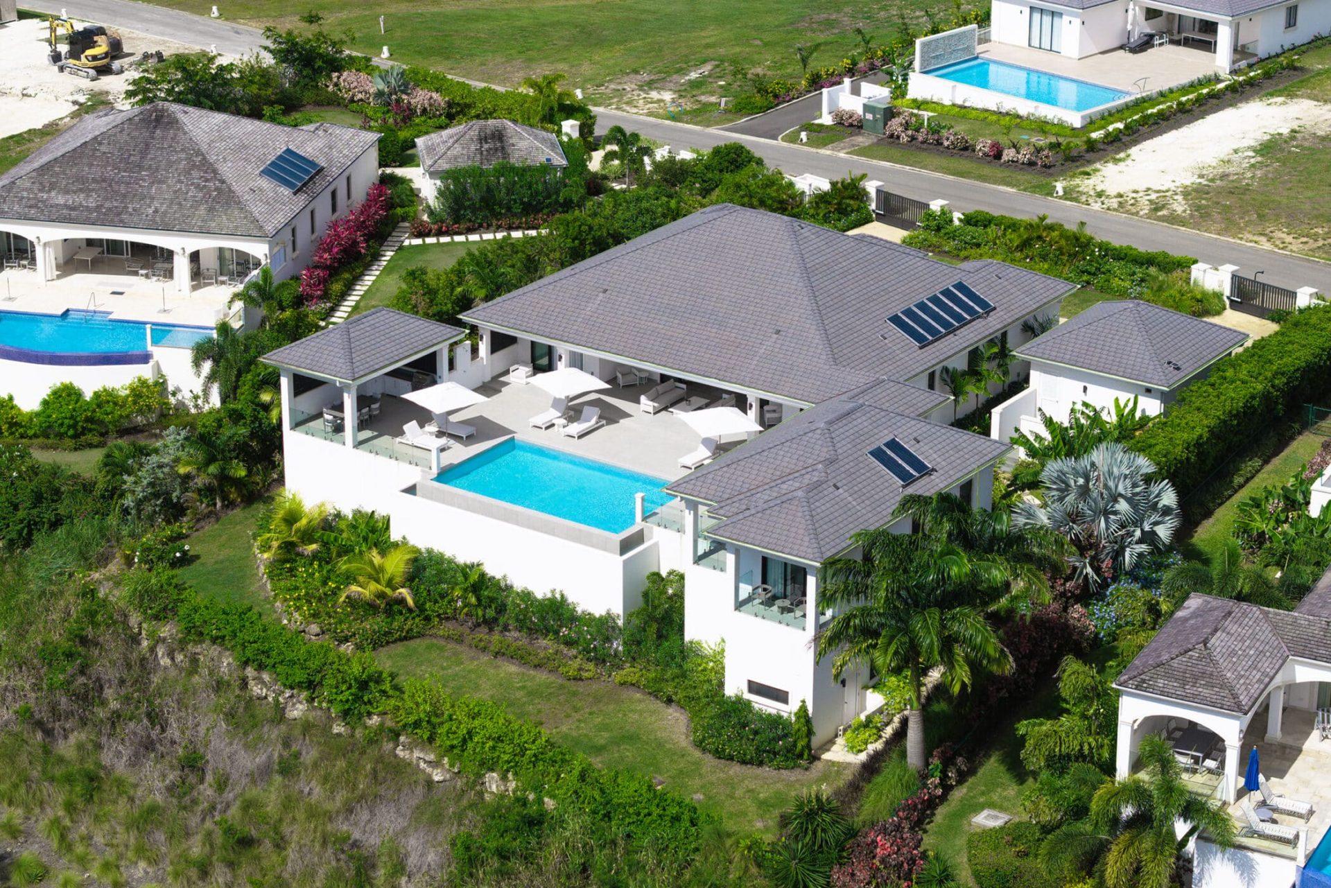 Luxury_Villa_Living_The_Fairways_Barbados35