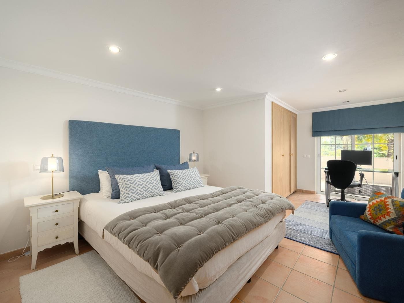 Luxury-5-Bedroom-Villa-Dunas-Douradas-Algarve-VILLAAster2-E1015F25x1400