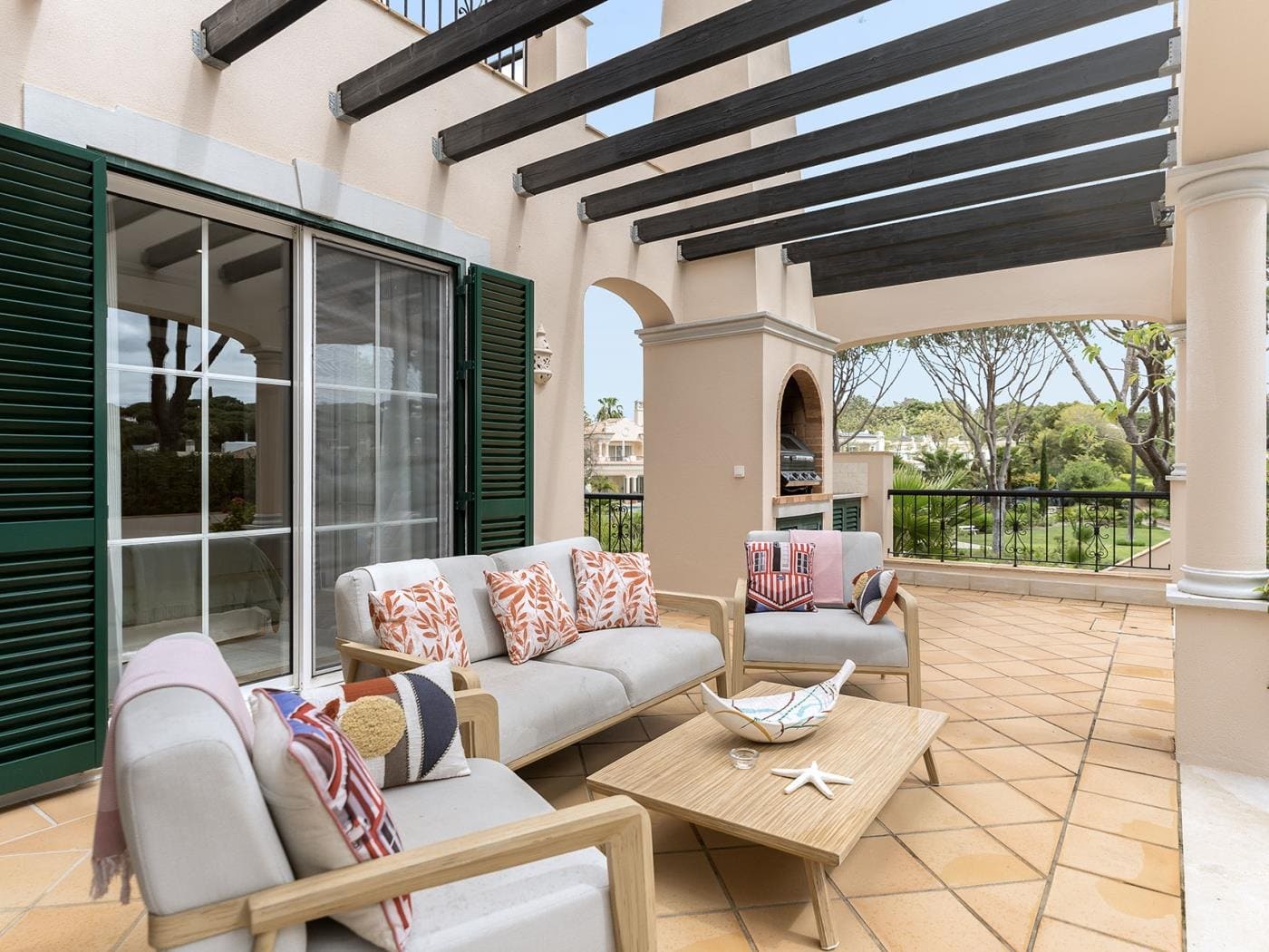 Luxury-5-Bedroom-Villa-Dunas-Douradas-Algarve-VILLAAster2-E1015F2x1400