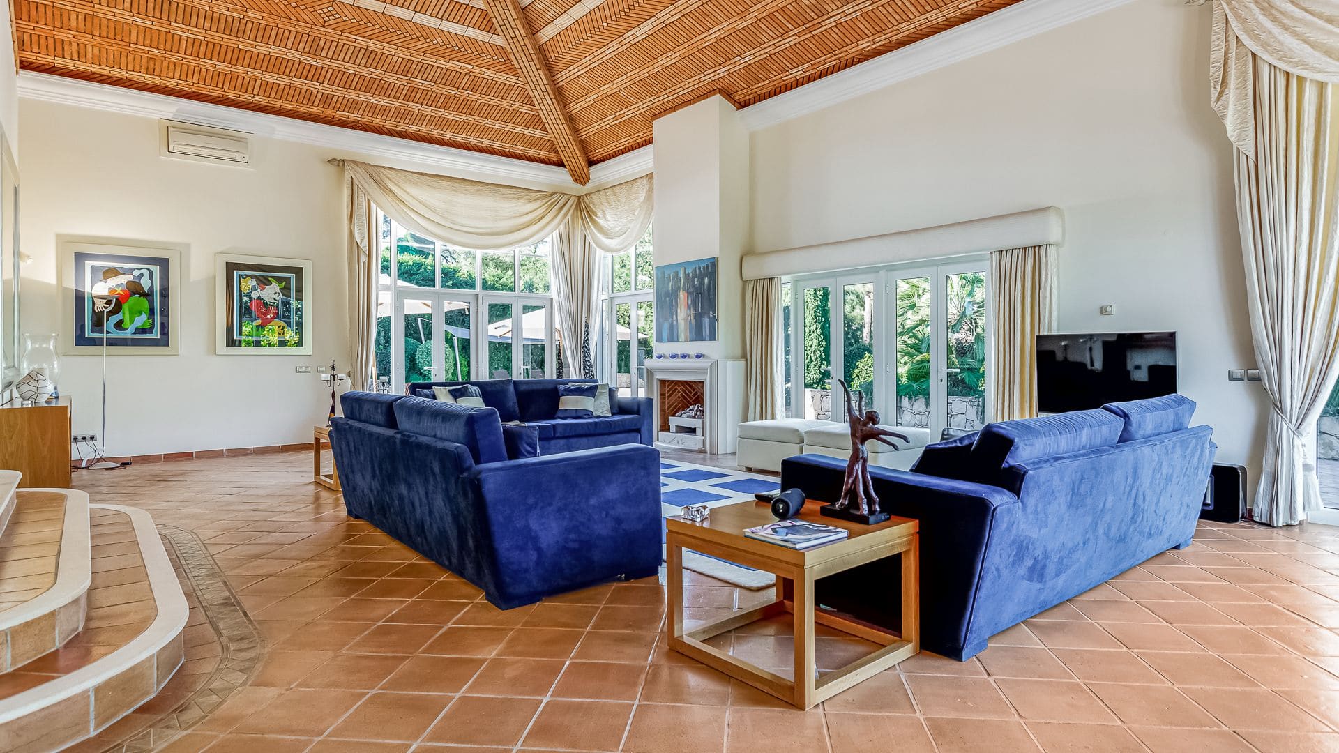 Luxury-5-Bedroom-Villa-in-Quinta-do-Lago-VILLA-Vizela-11