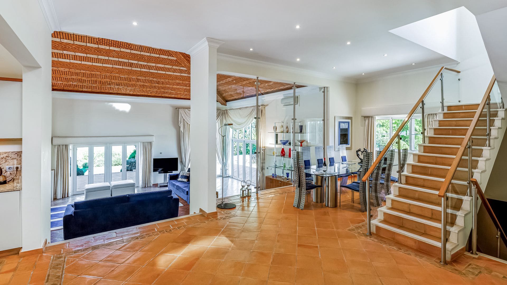 Luxury-5-Bedroom-Villa-in-Quinta-do-Lago-VILLA-Vizela-14