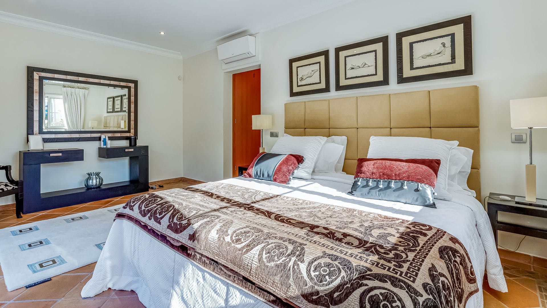 Luxury-5-Bedroom-Villa-in-Quinta-do-Lago-VILLA-Vizela-2