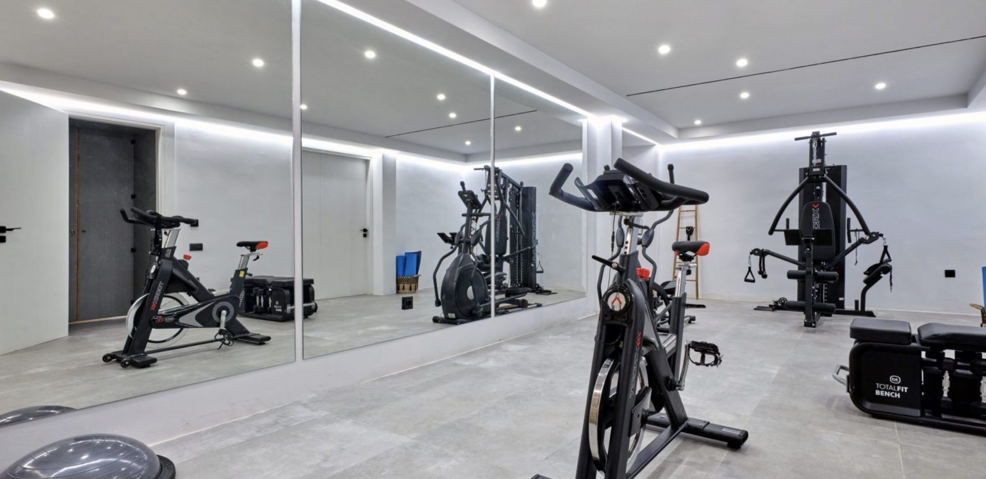 Screenshot 2025-12-10 at 13.23.26