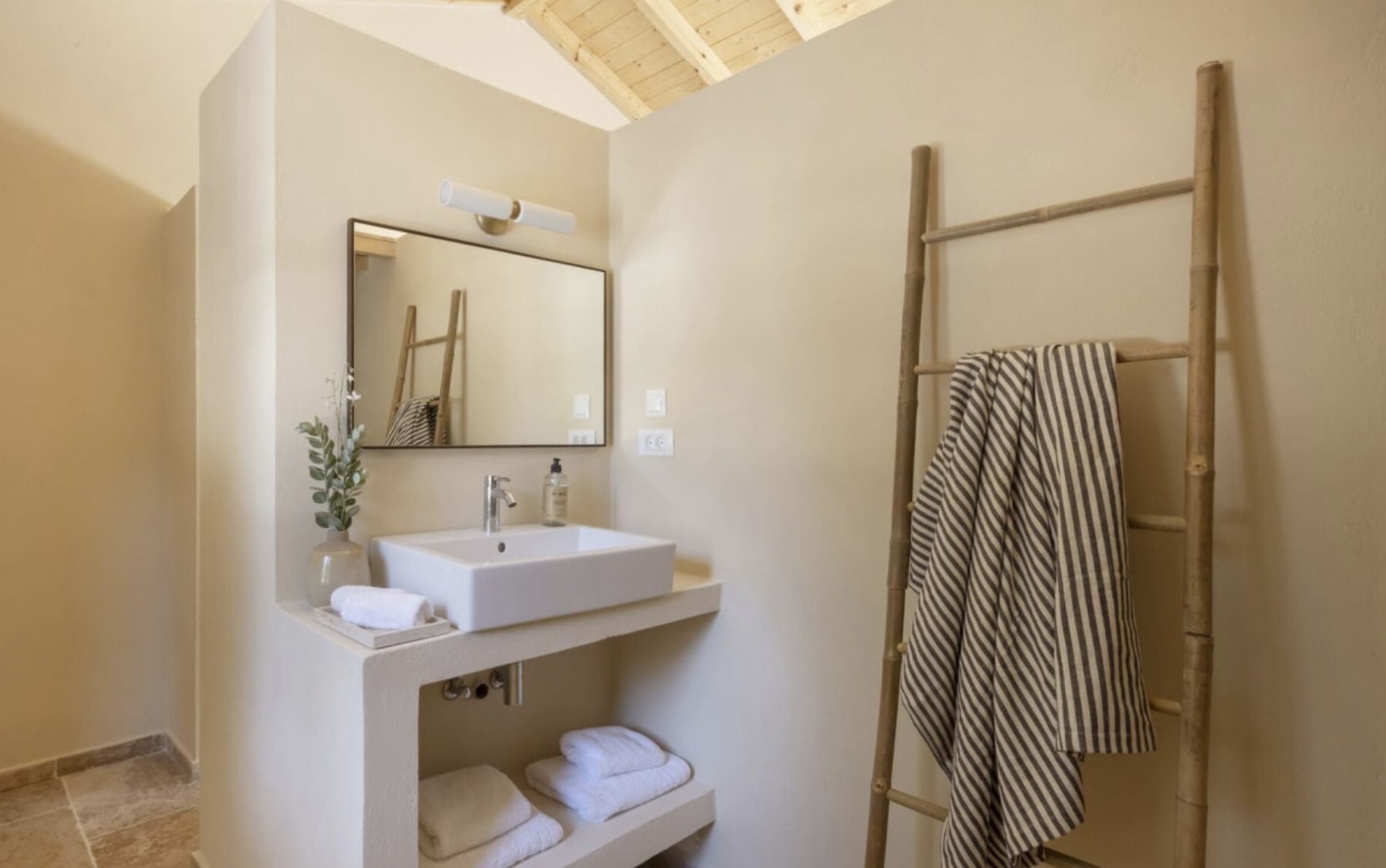 Screenshot 2025-12-10 at 15.19.00