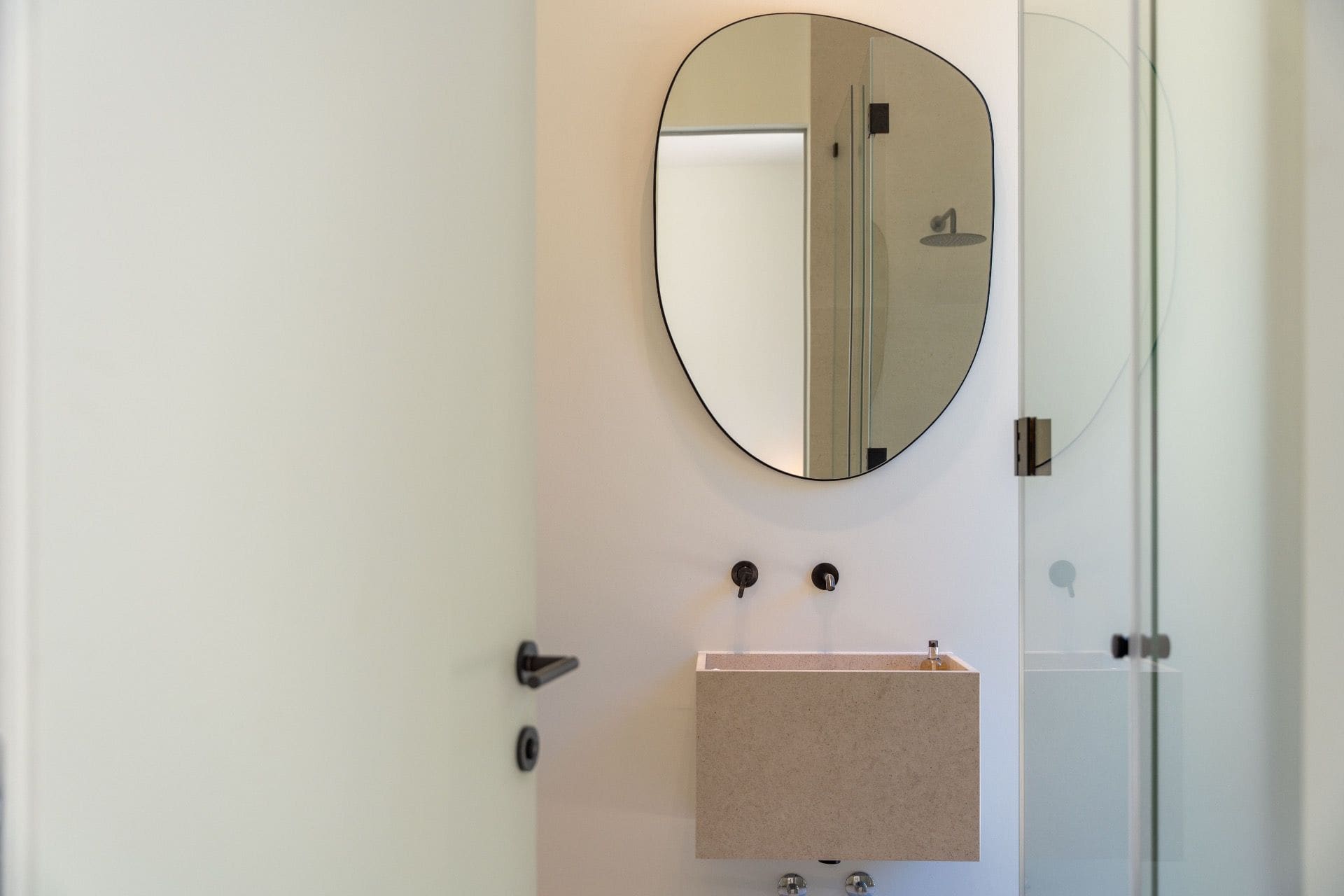 VILLA-Black-Francolin-Luxury-5-Bedroom-Villa-in-Quinta-do-Lago-15