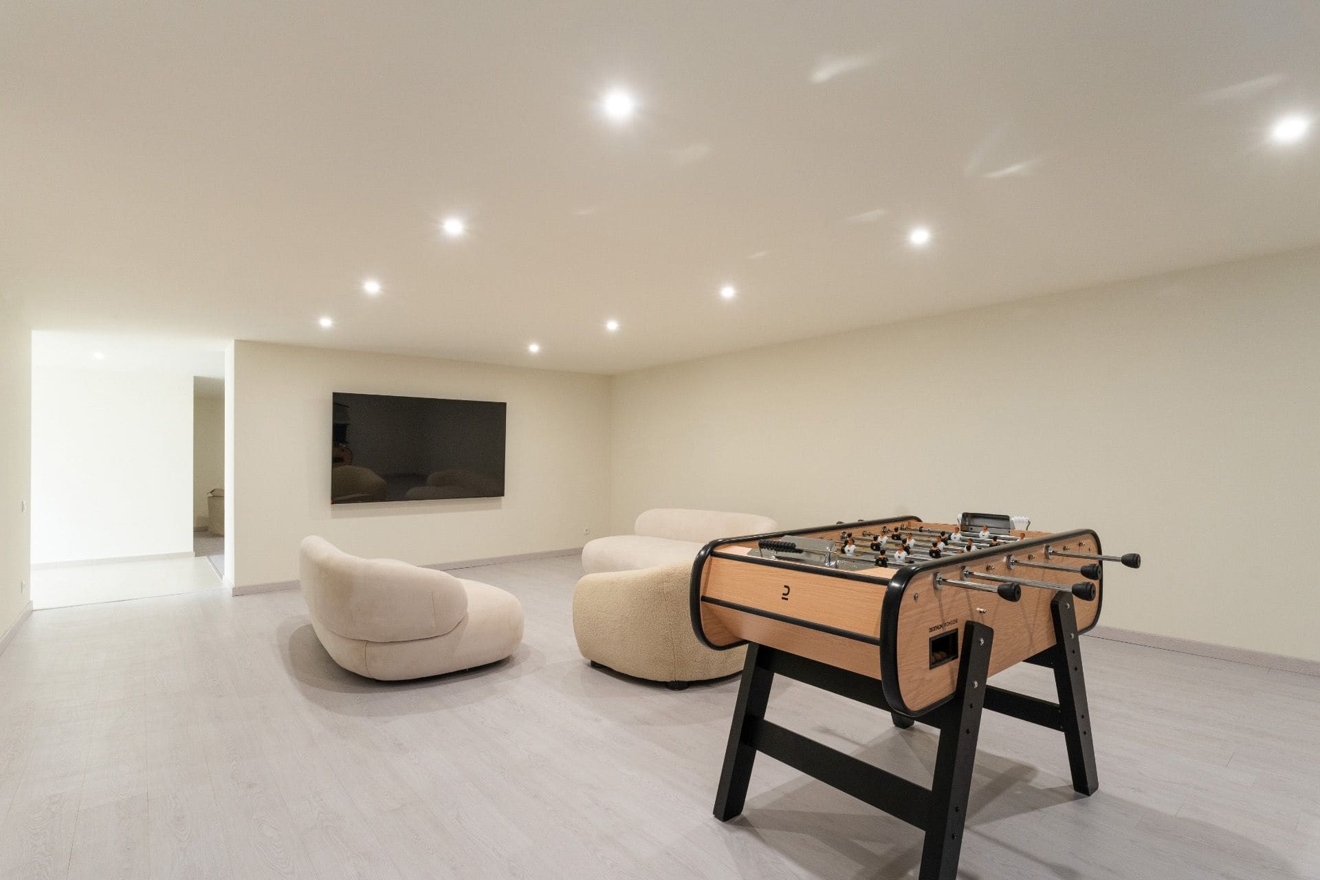 VILLA-Black-Francolin-Luxury-5-Bedroom-Villa-in-Quinta-do-Lago-3