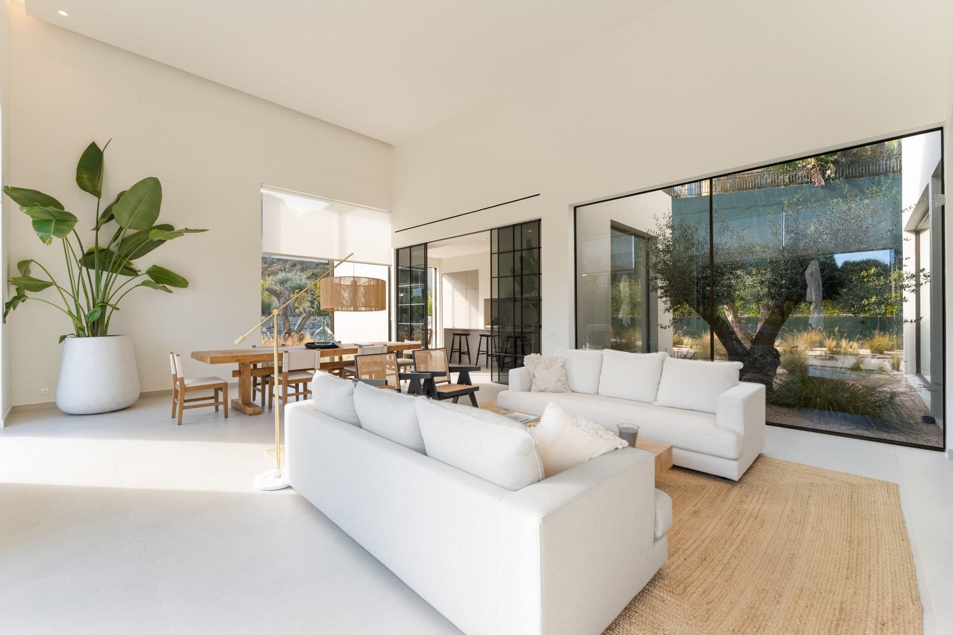 VILLA-Black-Francolin-Luxury-5-Bedroom-Villa-in-Quinta-do-Lago-9