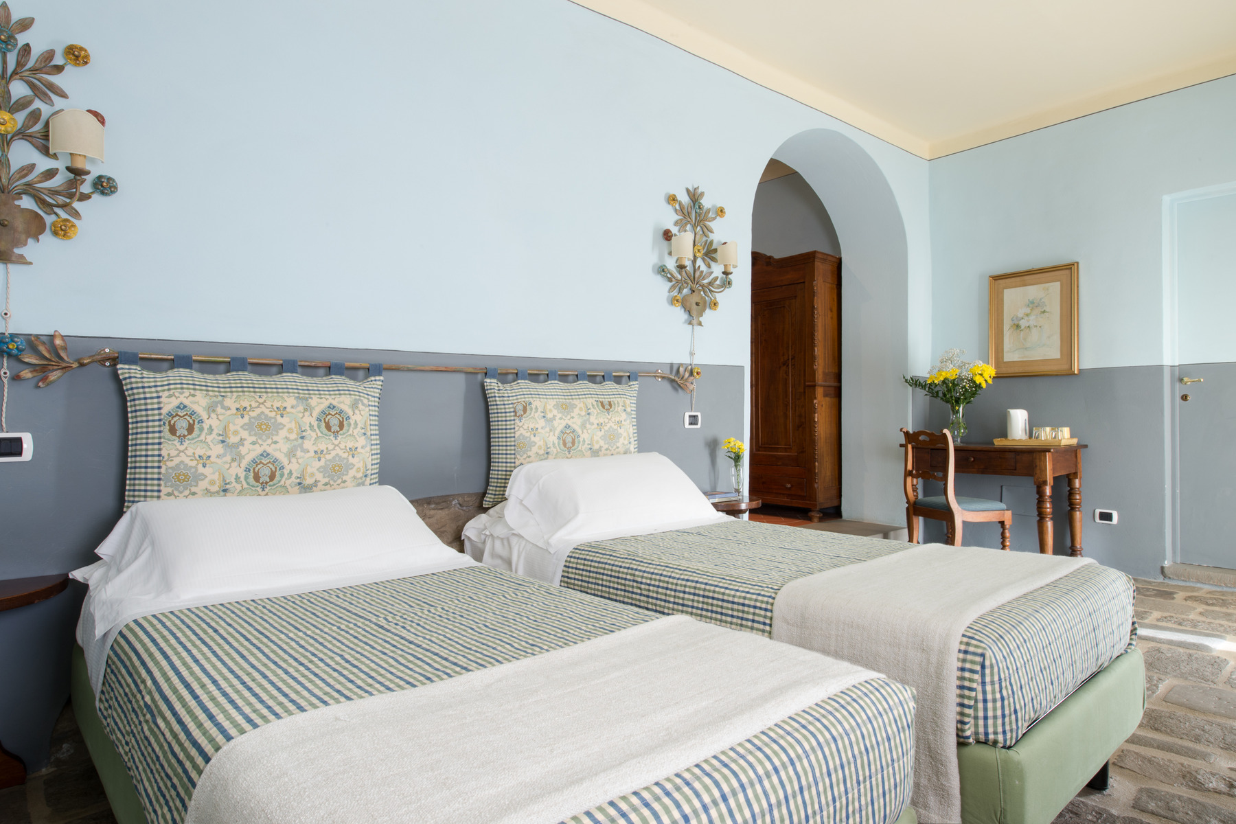 luxury-villa-living-villa-carven-arezzo-tuscany-italy-12 luxury-villa-living-villa-carven-arezzo-tuscany-italy-12