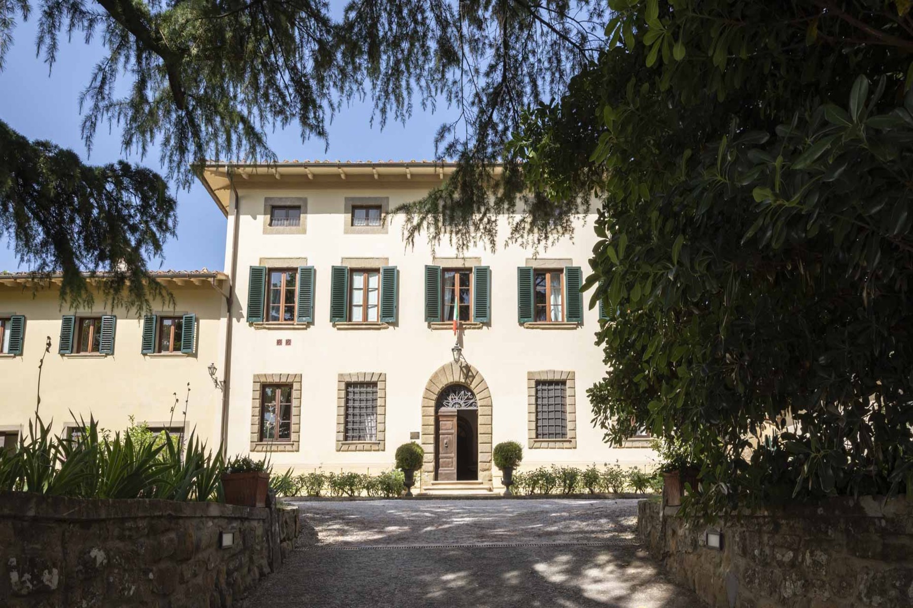 luxury-villa-living-villa-carven-arezzo-tuscany-italy-2 luxury-villa-living-villa-carven-arezzo-tuscany-italy-2