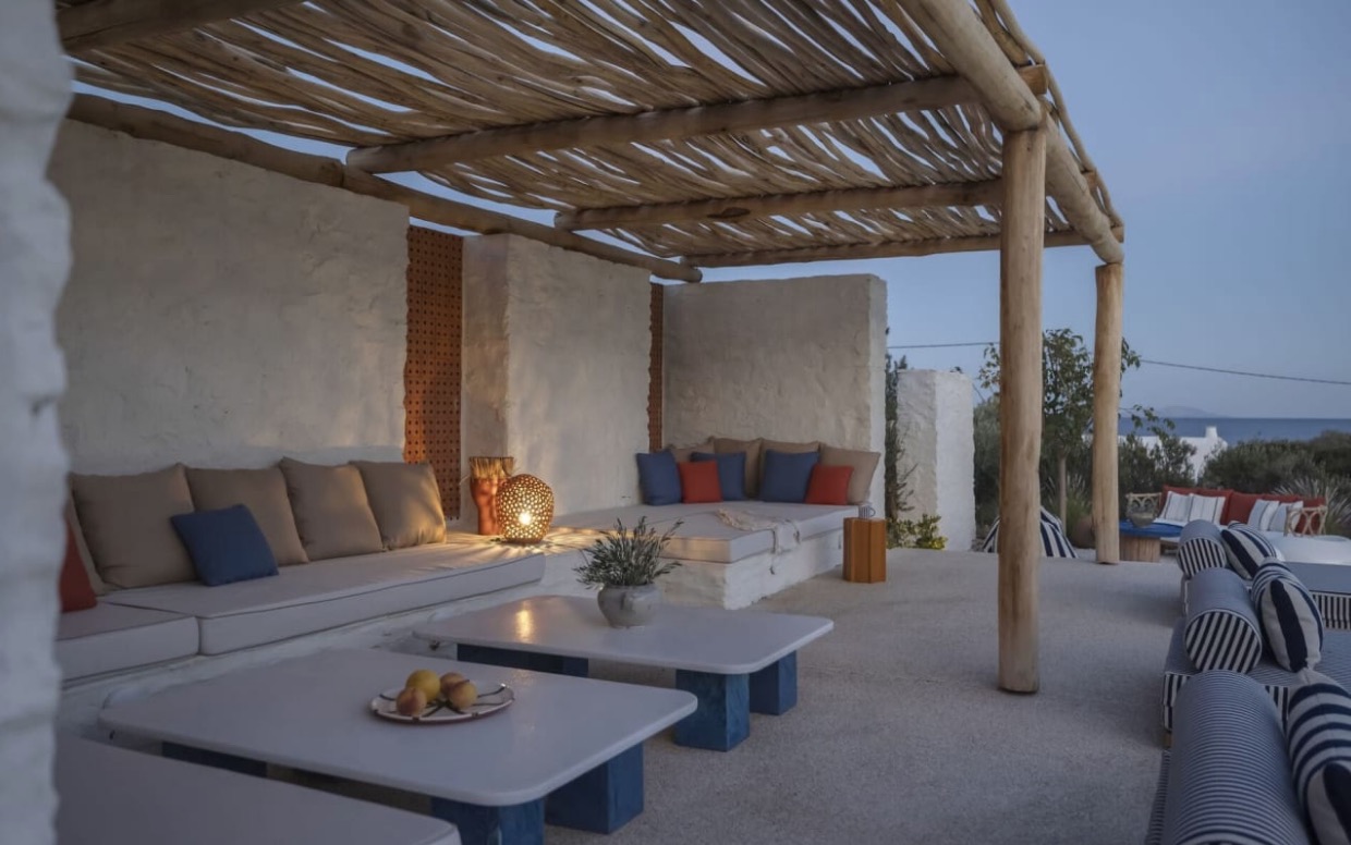 Luxury-Villa-Living-Villa-Christos-Antiparos-Greece-15