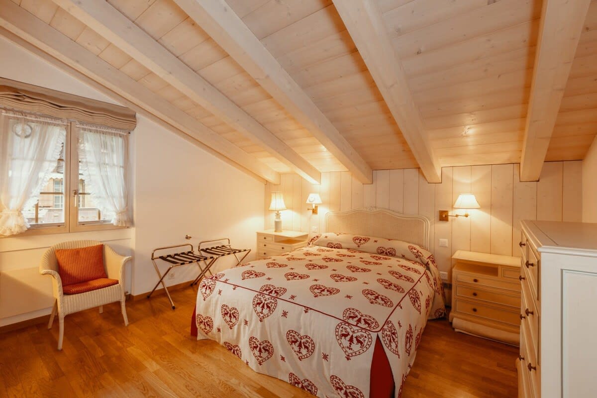 Luxury_Villa_Living_Chalet_Penthouse_Gstaad_Switzerland17