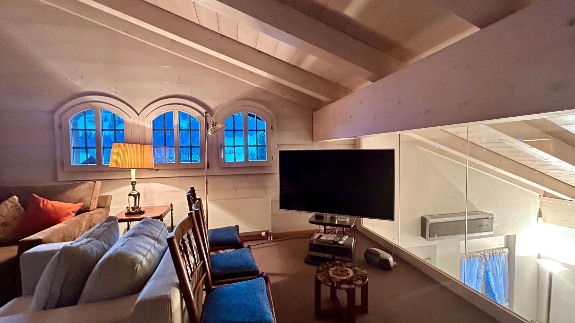 Luxury_Villa_Living_Chalet_Penthouse_Gstaad_Switzerland28