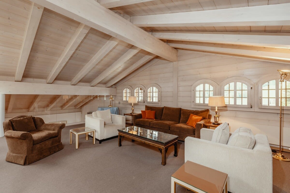 Luxury_Villa_Living_Chalet_Penthouse_Gstaad_Switzerland3