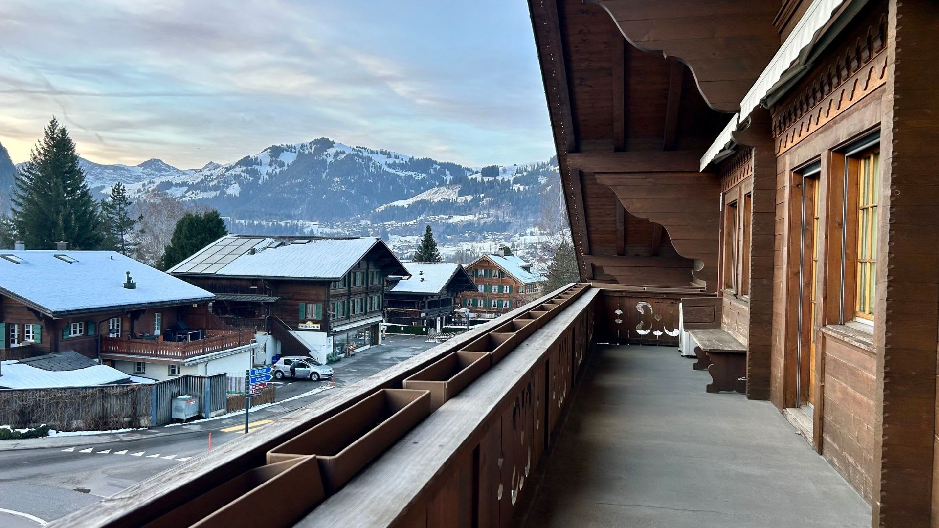 Luxury_Villa_Living_Chalet_Penthouse_Gstaad_Switzerland36