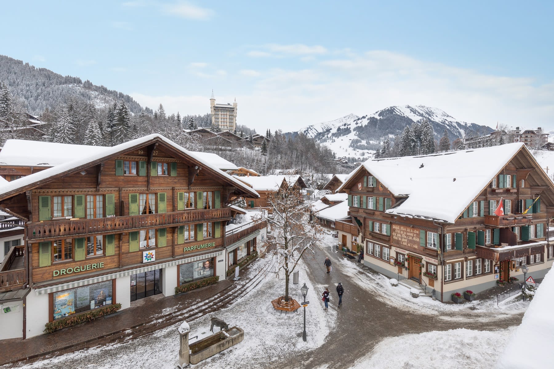 Luxury_Villa_Living_Chalet_Promenade_Gstaad_Switzerland8 Luxury_Villa_Living_Chalet_Promenade_Gstaad_Switzerland8