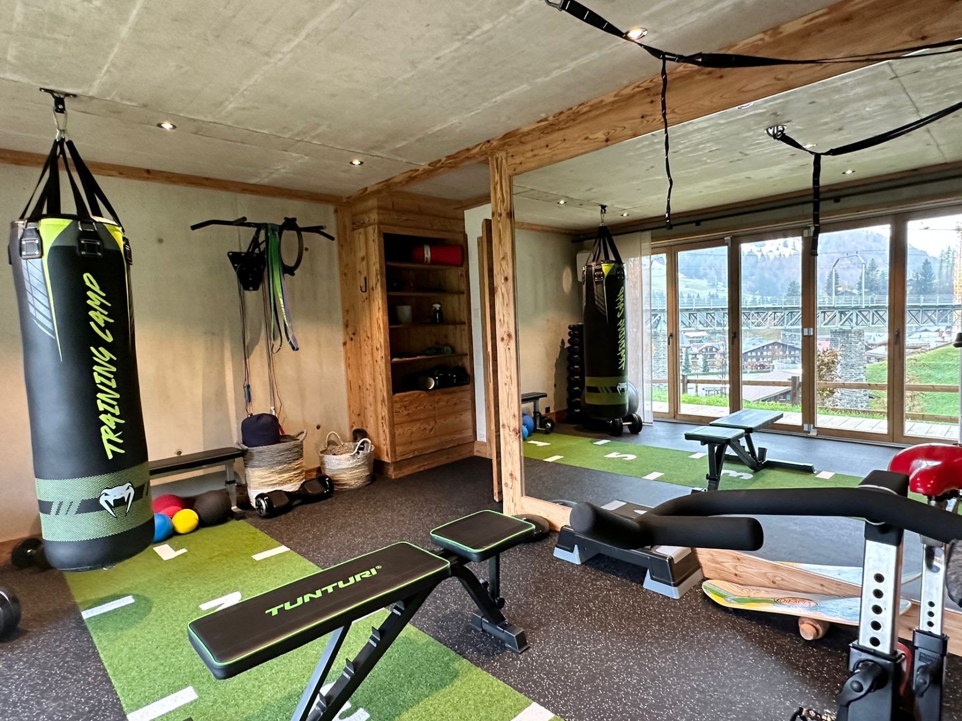 Luxury_Villa_Living_Chalet_Super_Gstaad_Switzerland10 Luxury_Villa_Living_Chalet_Super_Gstaad_Switzerland10