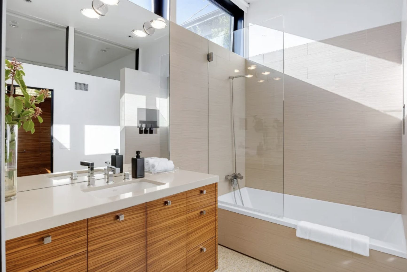 Luxury_Villa_Living_Los_Angeles_58_West_Hollywood18