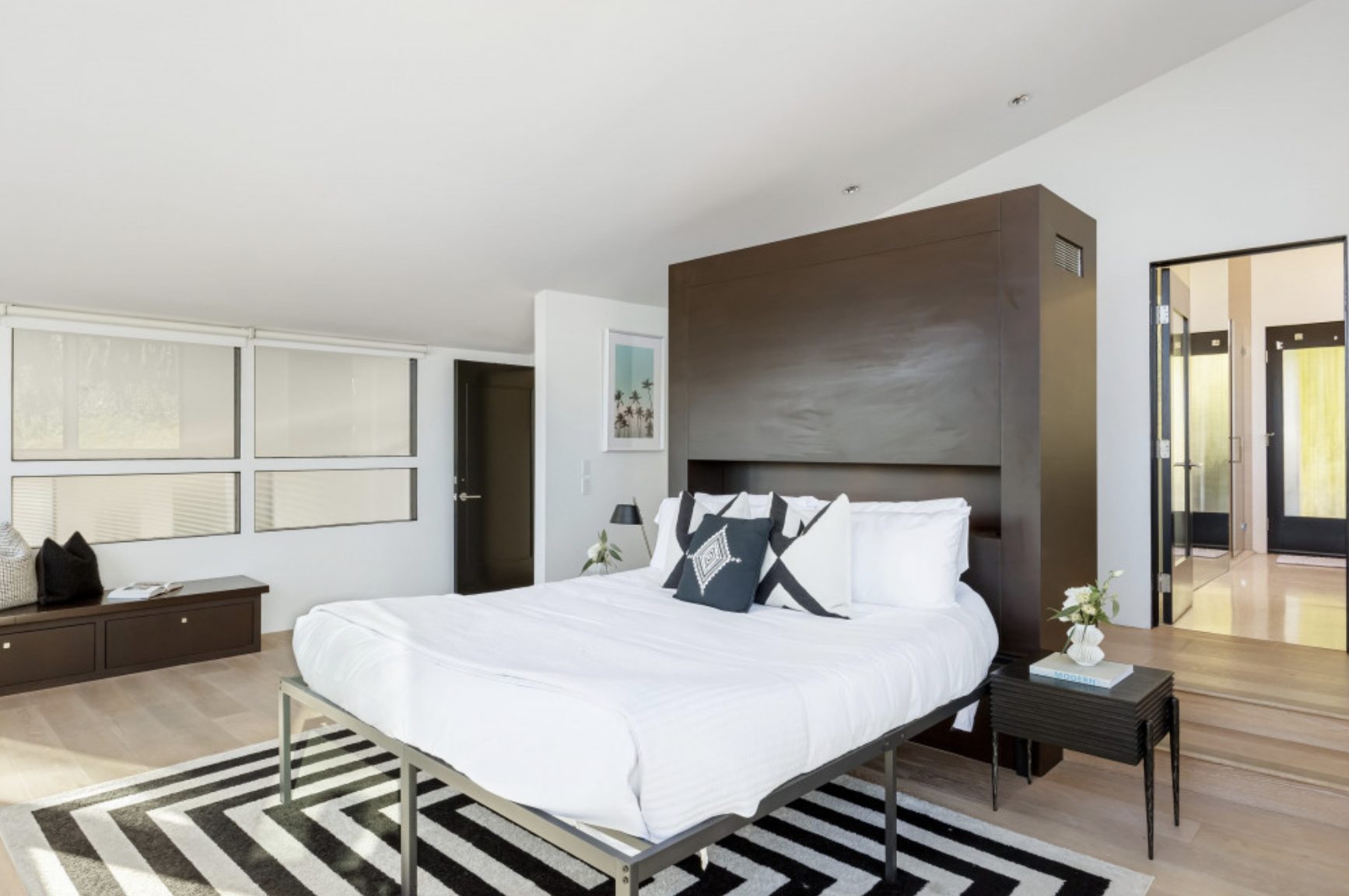 Luxury_Villa_Living_Los_Angeles_58_West_Hollywood25