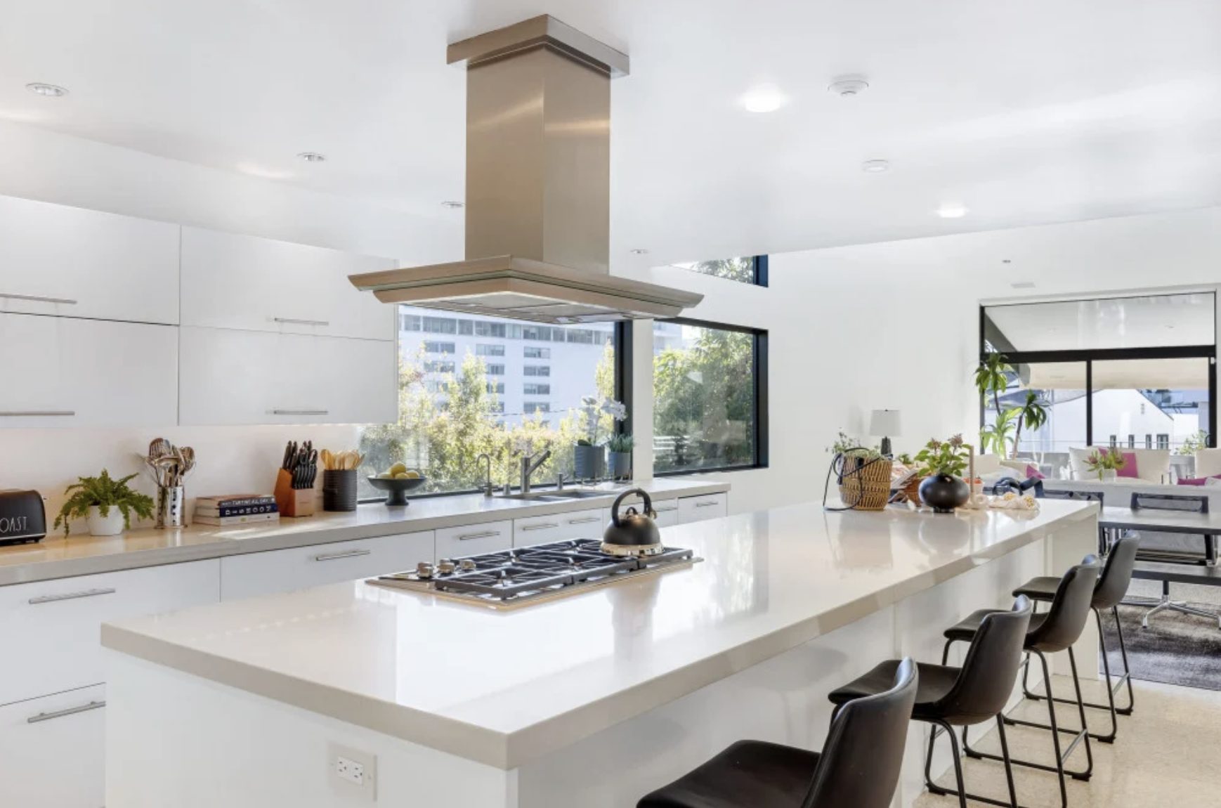 Luxury_Villa_Living_Los_Angeles_58_West_Hollywood32