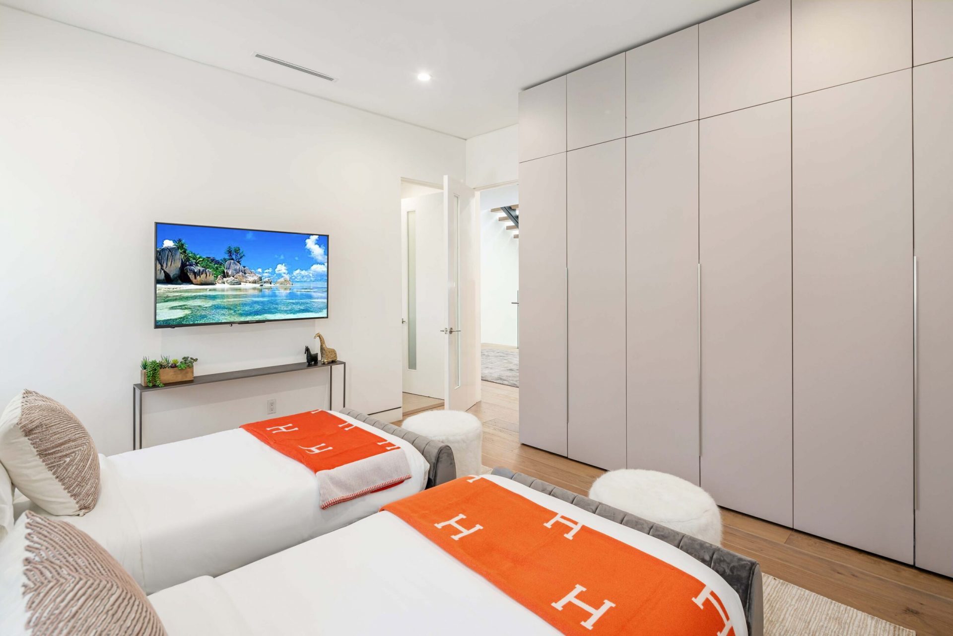 Luxury_Villa_Living_Villa_Montclair_Los_Angeles_USA7