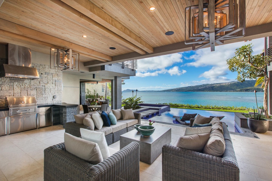 luxury-villa-living-villa-oceanus-honolulu-oahu-hawaii-2 luxury-villa-living-villa-oceanus-honolulu-oahu-hawaii-2