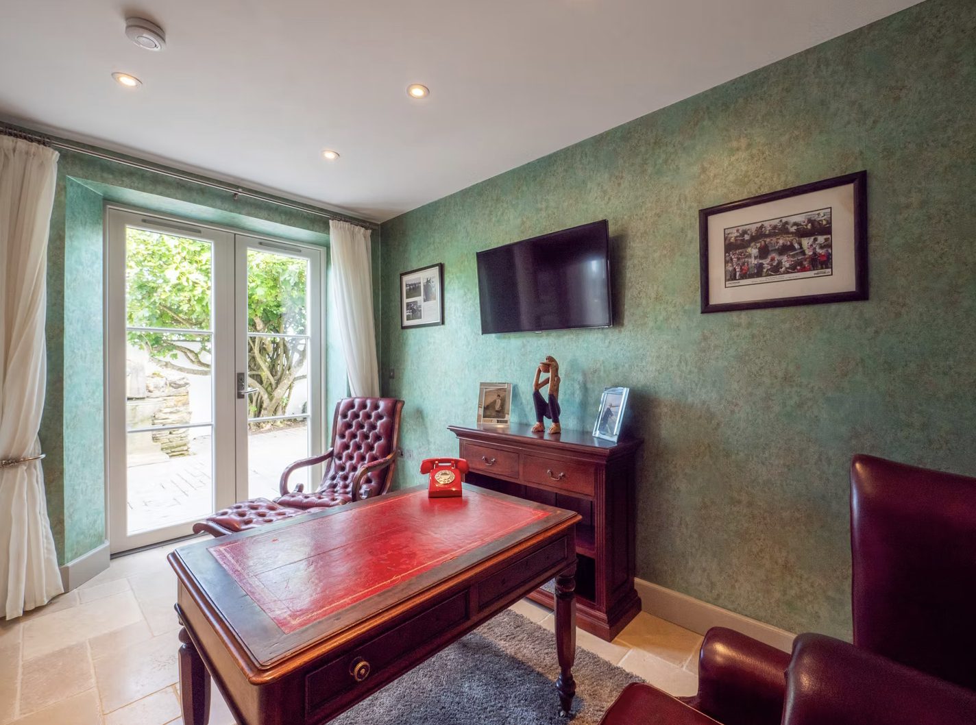 Luxury_Villa_Living_Higher_Cross_Park_Thurlestone_England_UK24