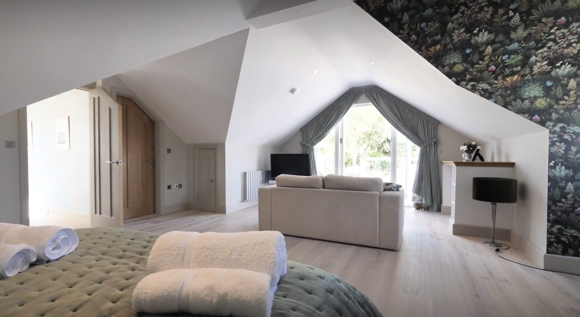 Luxury_Villa_Living_Higher_Cross_Park_Thurlestone_England_UK7