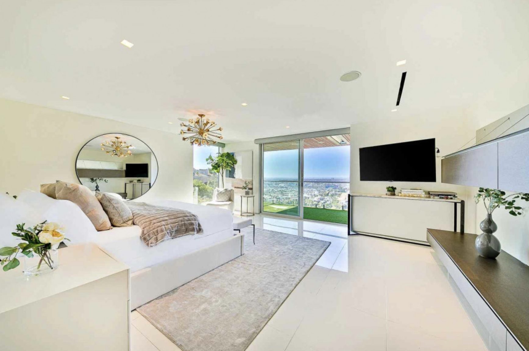 Luxury_Villa_Living_Hollywood_Hills_8_Los_Angeles43