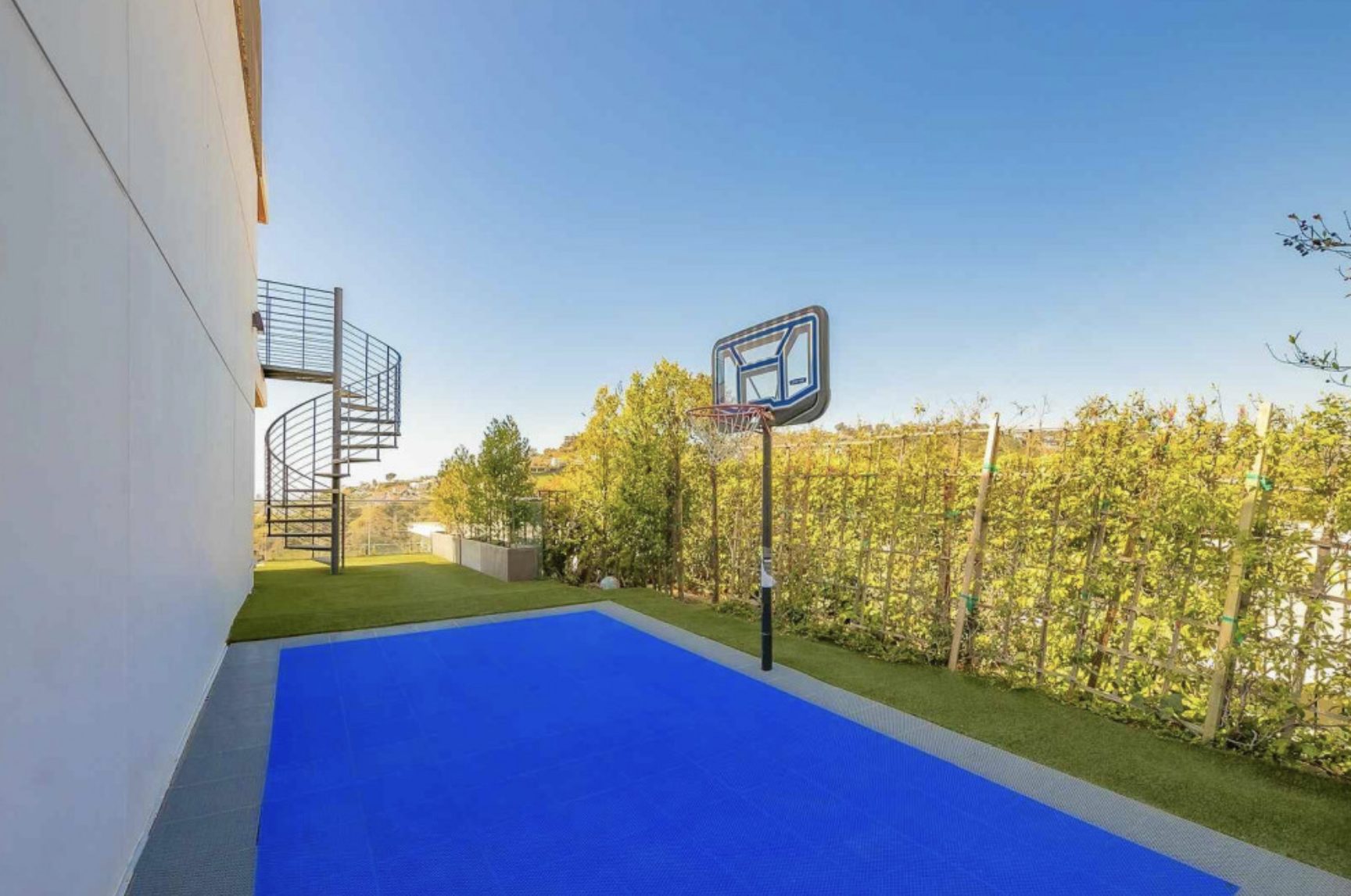 Luxury_Villa_Living_Hollywood_Hills_8_Los_Angeles57