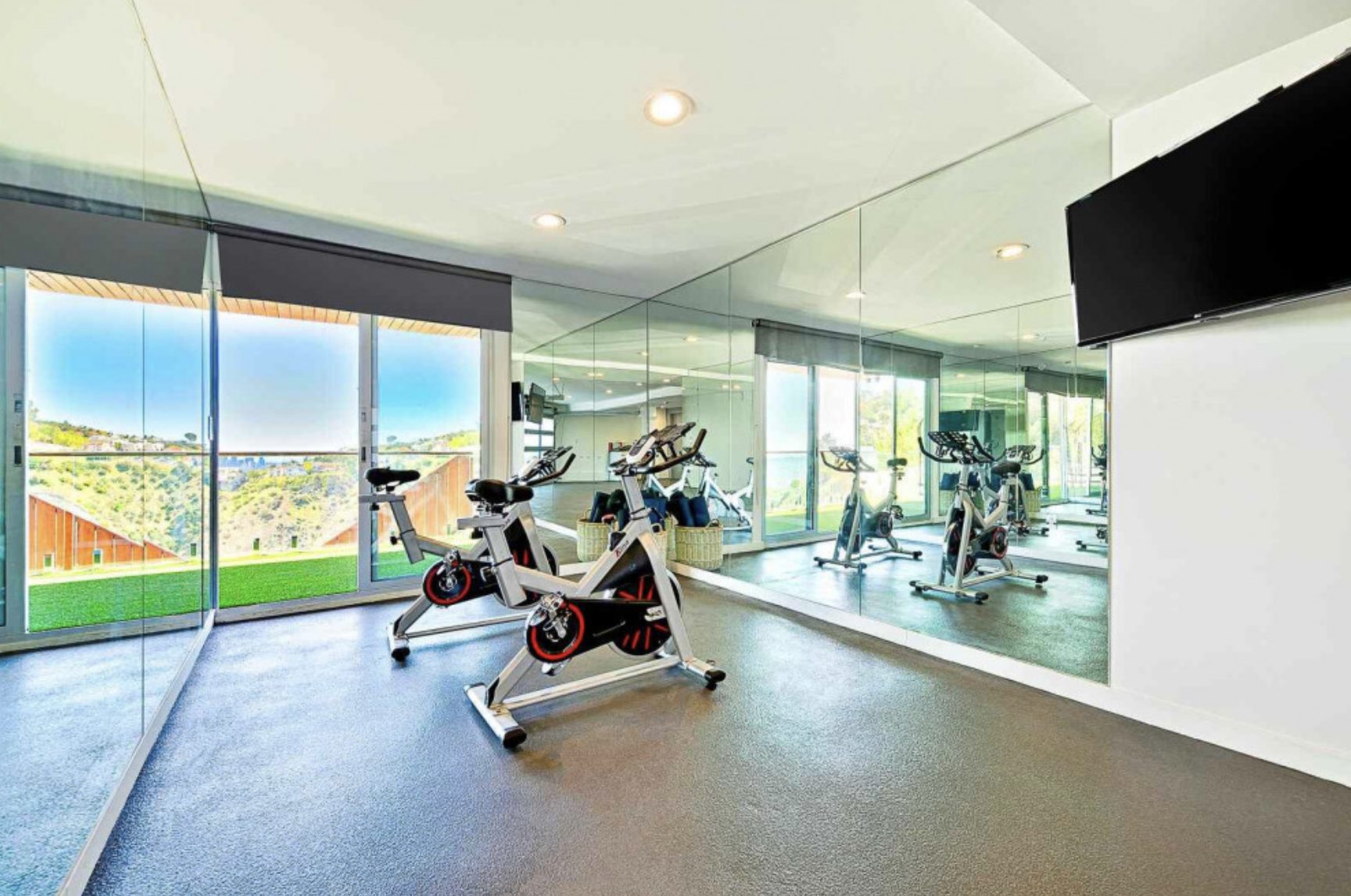 Luxury_Villa_Living_Hollywood_Hills_8_Los_Angeles58