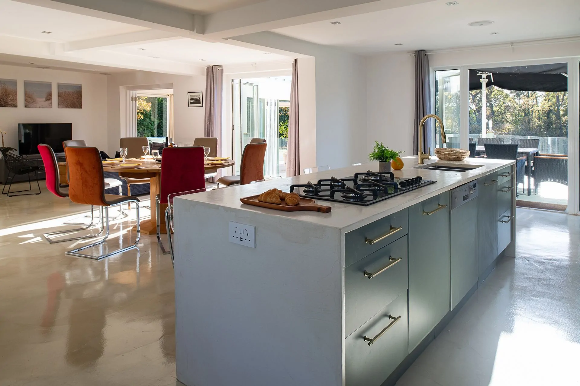 Luxury_Villa_Living_Southwoods_Bursledon_Hampshire_England_UK11